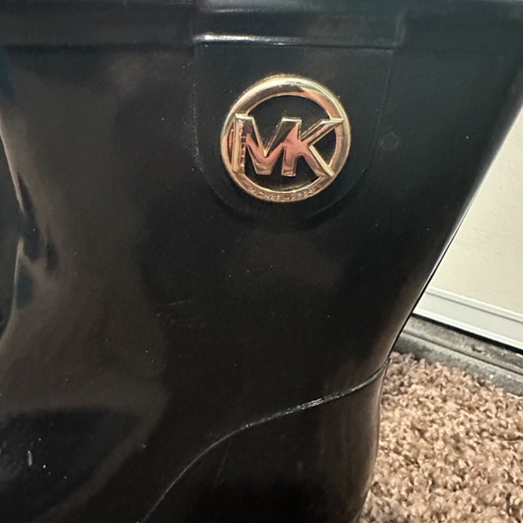 Michael Kors rain boots - Picture 2 of 6